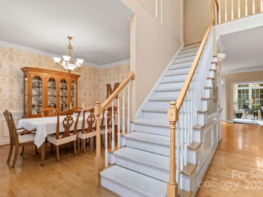 4389 Enchantment Cove Lane, Charlotte, NC 28216.  MLS# CAR4260476, YatesRealty ID 25130. 