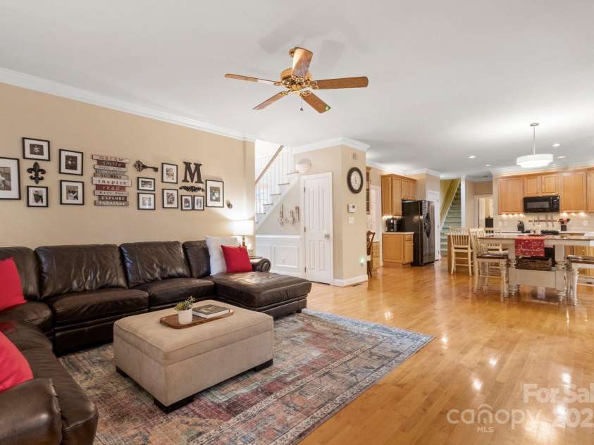 4389 Enchantment Cove Lane, Charlotte, NC 28216.  MLS# CAR4260476, YatesRealty ID 25130. 