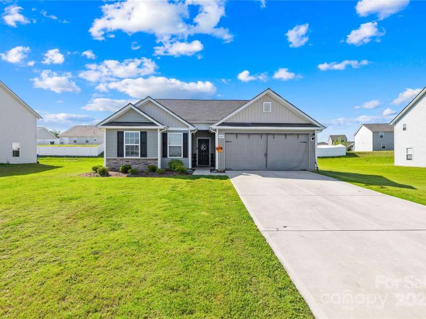 226 Caley Street, Kings Mountain, NC 28086.  MLS# CAR4278990, YatesRealty ID 25131. 