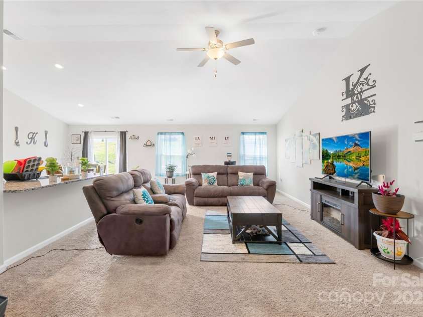 226 Caley Street, Kings Mountain, NC 28086.  MLS# CAR4278990, YatesRealty ID 25131. 