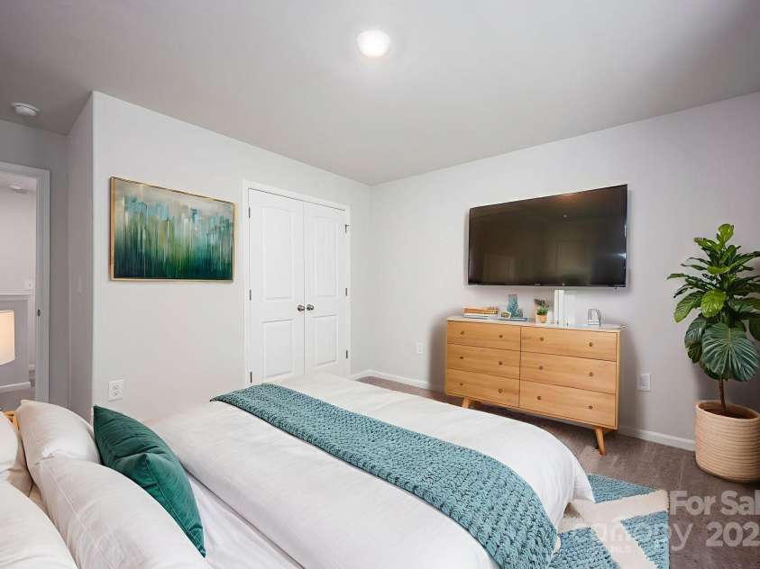 1565 Nia Road, Charlotte, NC 28215.  MLS# CAR4279859, YatesRealty ID 25133. Secondary Bedroom