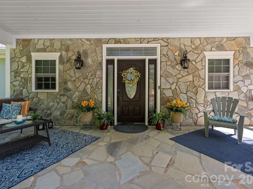 38 Beaus Valley Drive, Roaring Gap, NC 28668.  MLS# CAR4381335, YatesRealty ID 25133. 