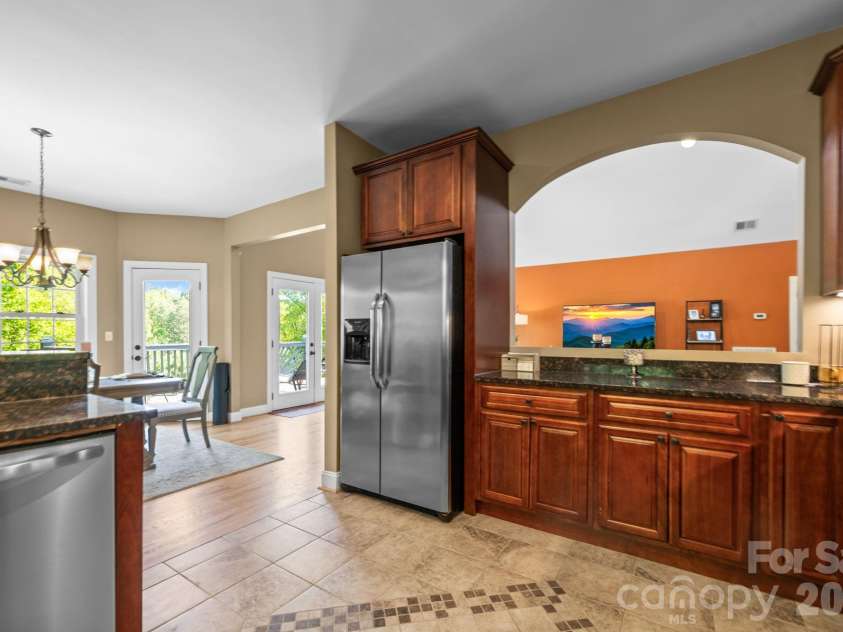 38 Beaus Valley Drive, Roaring Gap, NC 28668.  MLS# CAR4381335, YatesRealty ID 25133. 