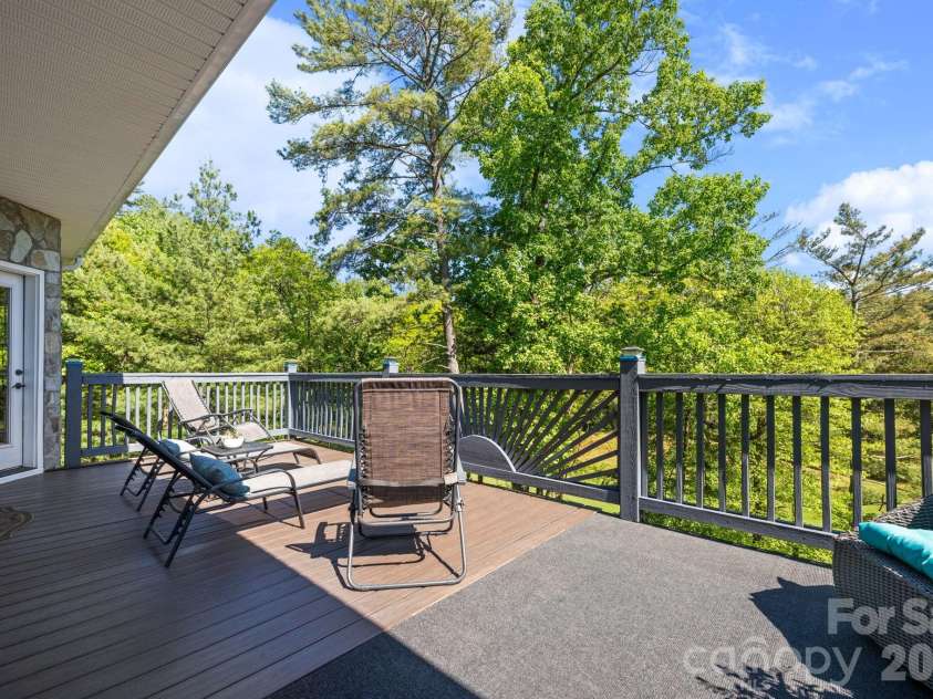 38 Beaus Valley Drive, Roaring Gap, NC 28668.  MLS# CAR4381335, YatesRealty ID 25133. 