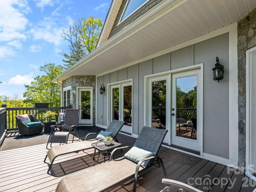 38 Beaus Valley Drive, Roaring Gap, NC 28668.  MLS# CAR4381335, YatesRealty ID 25133. 