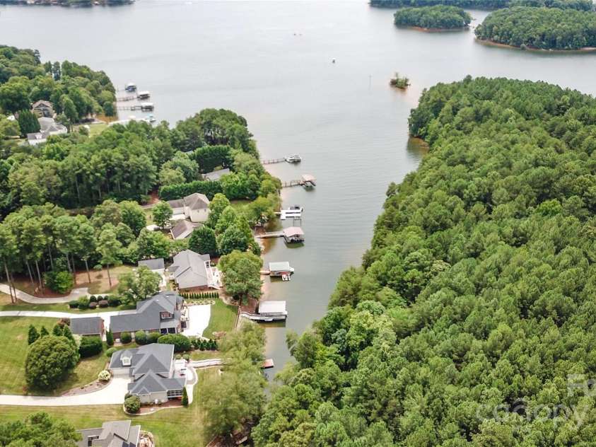 9221 Belle Pines Court, Sherrills Ford, NC 28673.  MLS# CAR4280320, YatesRealty ID 25134. 