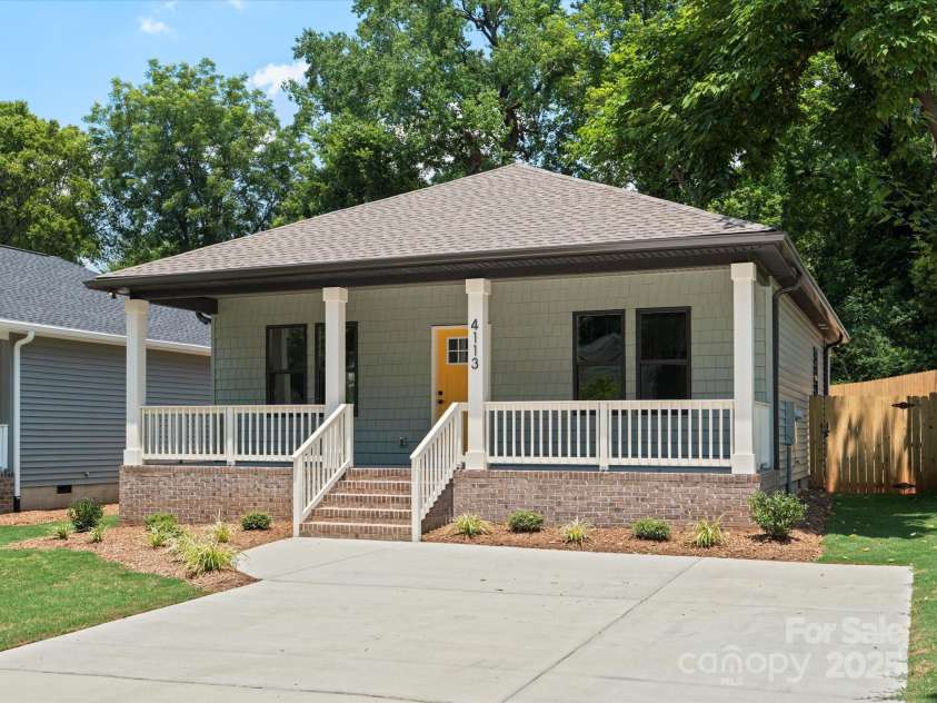 4113 Rutgers Avenue, Charlotte, NC 28206.  MLS# CAR4280205, YatesRealty ID 25135. 