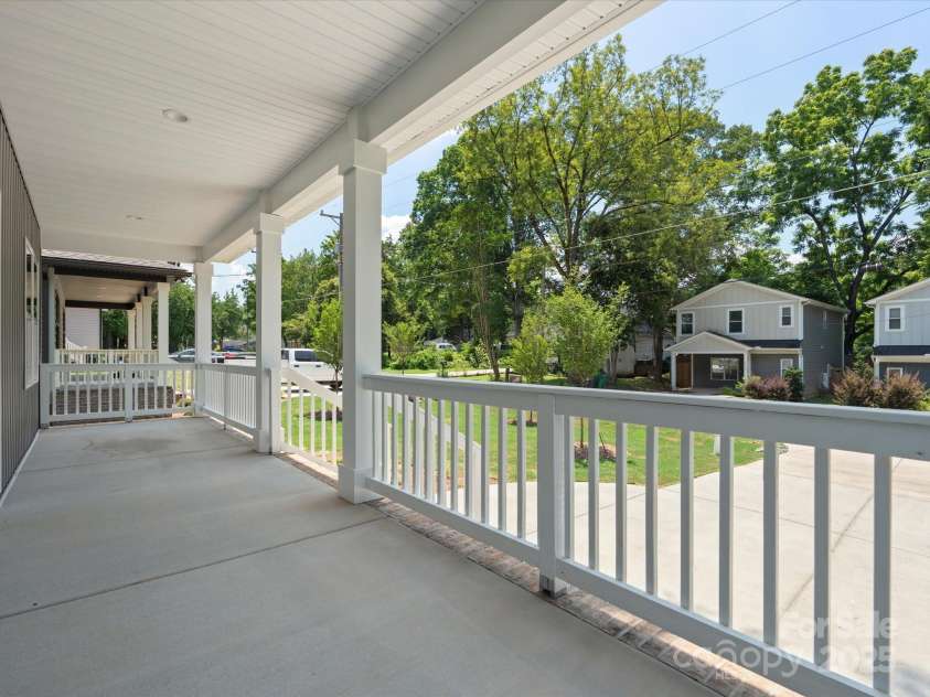 4111 Rutgers Avenue, Charlotte, NC 28206.  MLS# CAR4280280, YatesRealty ID 25136. 