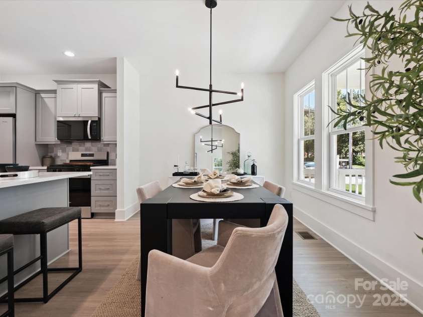 4111 Rutgers Avenue, Charlotte, NC 28206.  MLS# CAR4280280, YatesRealty ID 25136. 