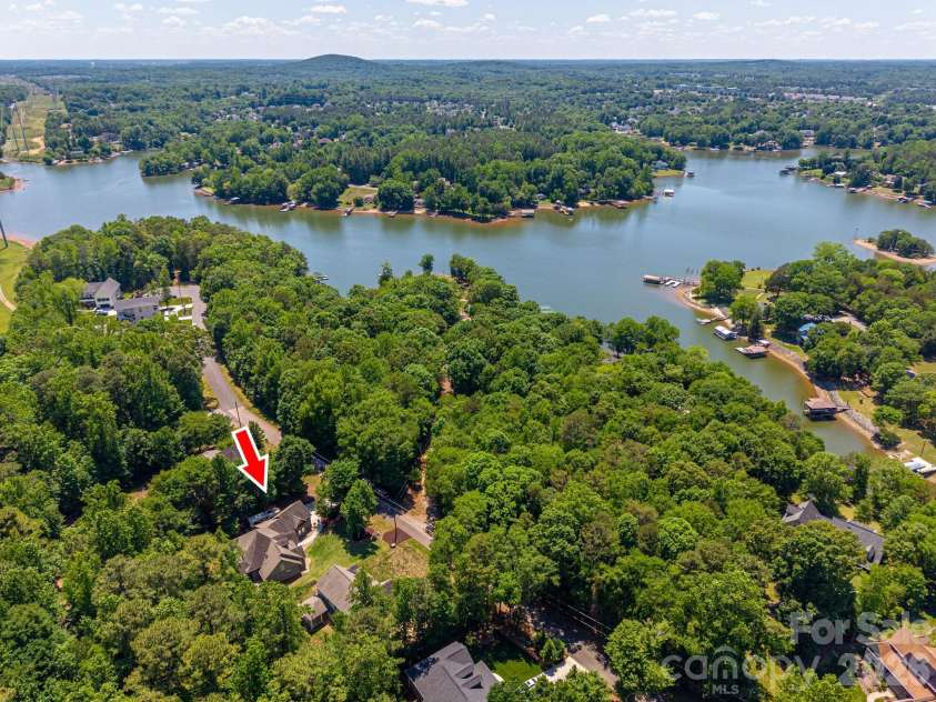 489 Evergreen Road, Lake Wylie, SC 29710.  MLS# CAR4383228, YatesRealty ID 25136. 