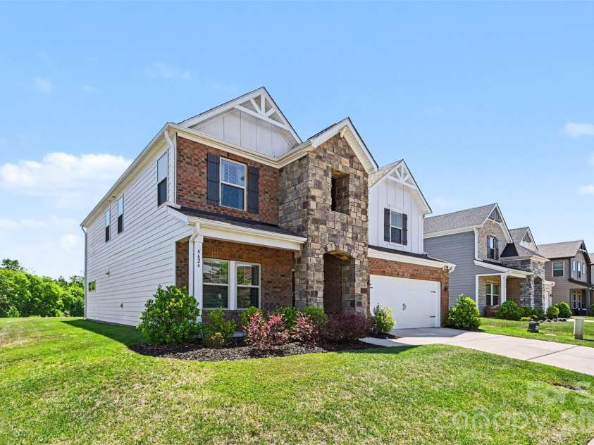 4624 Woodgreen Avenue, Kannapolis, NC 28081.  MLS# CAR4373539, YatesRealty ID 25137. 