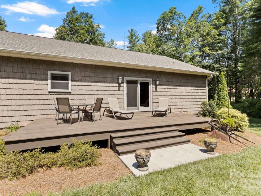 99 Pinecrest Estates Drive, Flat Rock, NC 28731.  MLS# CAR4280073, YatesRealty ID 25138. 