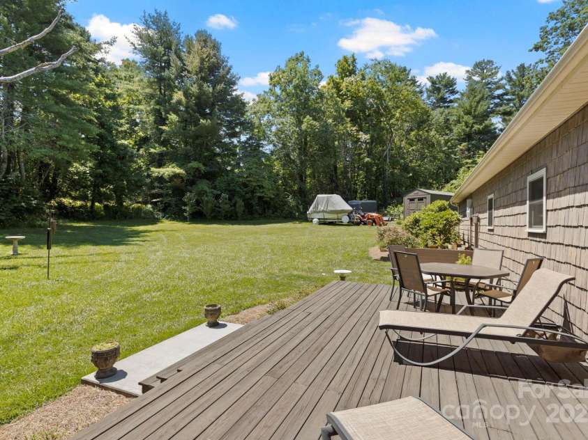 99 Pinecrest Estates Drive, Flat Rock, NC 28731.  MLS# CAR4280073, YatesRealty ID 25138. 