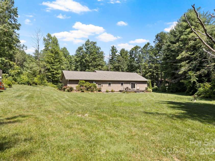 99 Pinecrest Estates Drive, Flat Rock, NC 28731.  MLS# CAR4280073, YatesRealty ID 25138. 