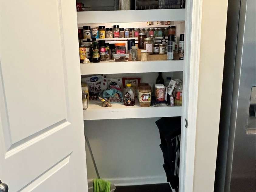 878 Summerlake Drive, Fort Mill, SC 29715.  MLS# CAR4318375, YatesRealty ID 2514. 