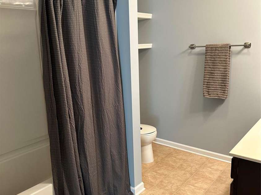 878 Summerlake Drive, Fort Mill, SC 29715.  MLS# CAR4318375, YatesRealty ID 2514. 