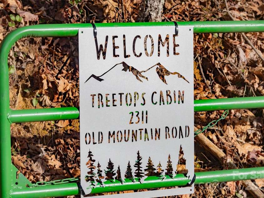 2311 Old Mountain Road, Mars Hill, NC 28754.  MLS# CAR4280251, YatesRealty ID 25140. 