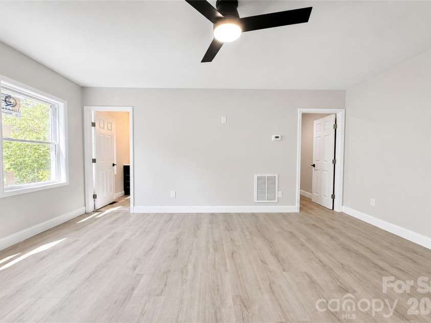 1135 Apple Lane, Granite Falls, NC 28630.  MLS# CAR4382438, YatesRealty ID 25141. 