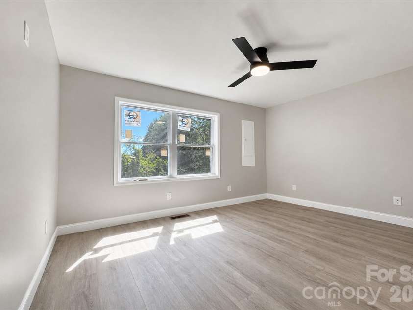 1135 Apple Lane, Granite Falls, NC 28630.  MLS# CAR4382438, YatesRealty ID 25141. 