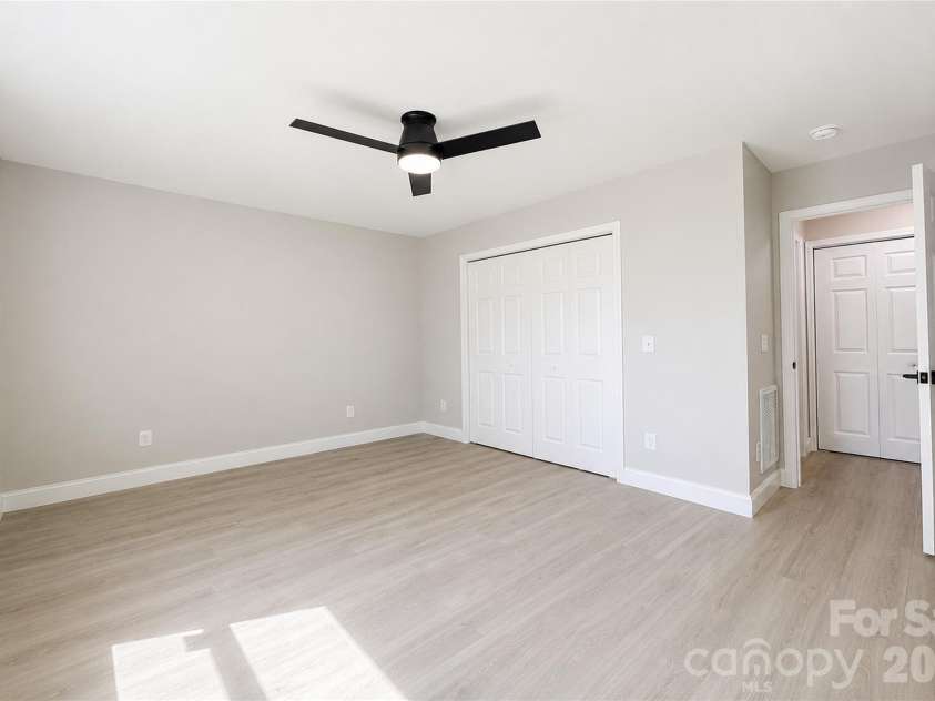 1135 Apple Lane, Granite Falls, NC 28630.  MLS# CAR4382438, YatesRealty ID 25141. 