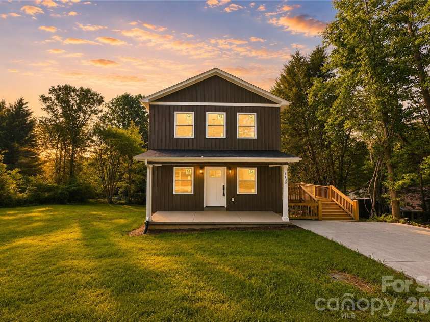1135 Apple Lane, Granite Falls, NC 28630.  MLS# CAR4382438, YatesRealty ID 25141. 