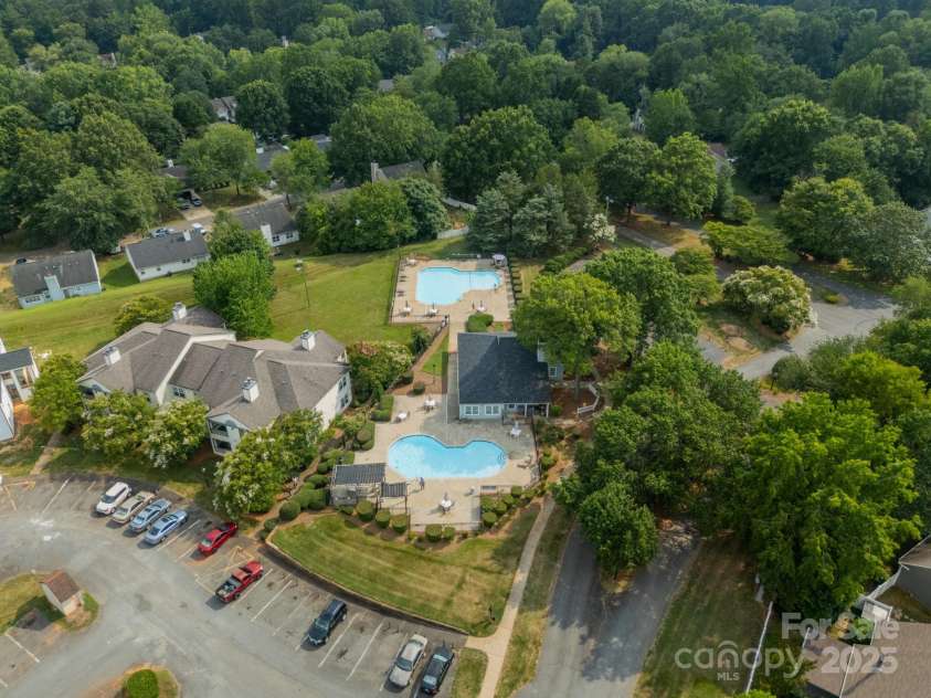 8027 Sherington Way, Charlotte, NC 28227.  MLS# CAR4279993, YatesRealty ID 25143. 