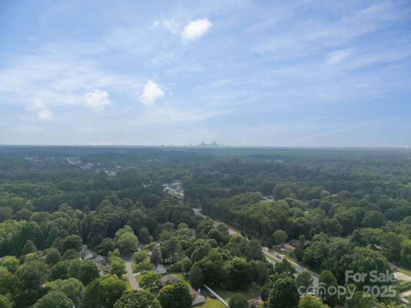 8027 Sherington Way, Charlotte, NC 28227.  MLS# CAR4279993, YatesRealty ID 25143. 