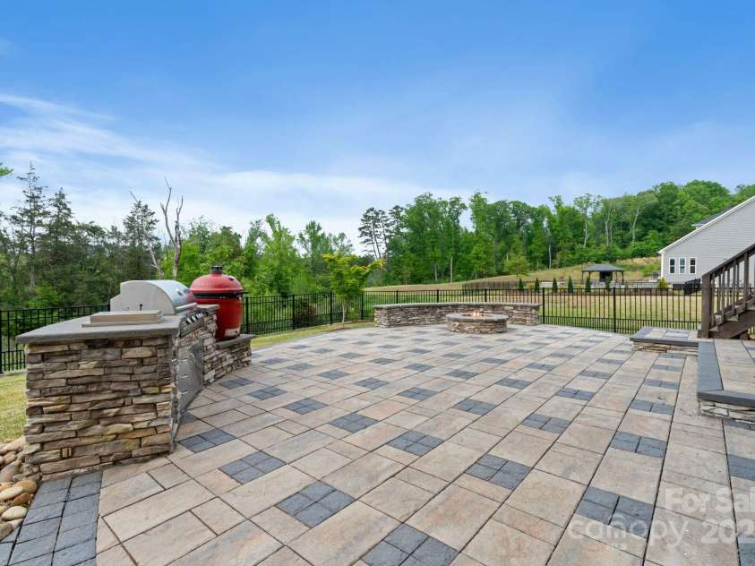 14218 Morningate Street, Huntersville, NC 28078.  MLS# CAR4280388, YatesRealty ID 25146. 