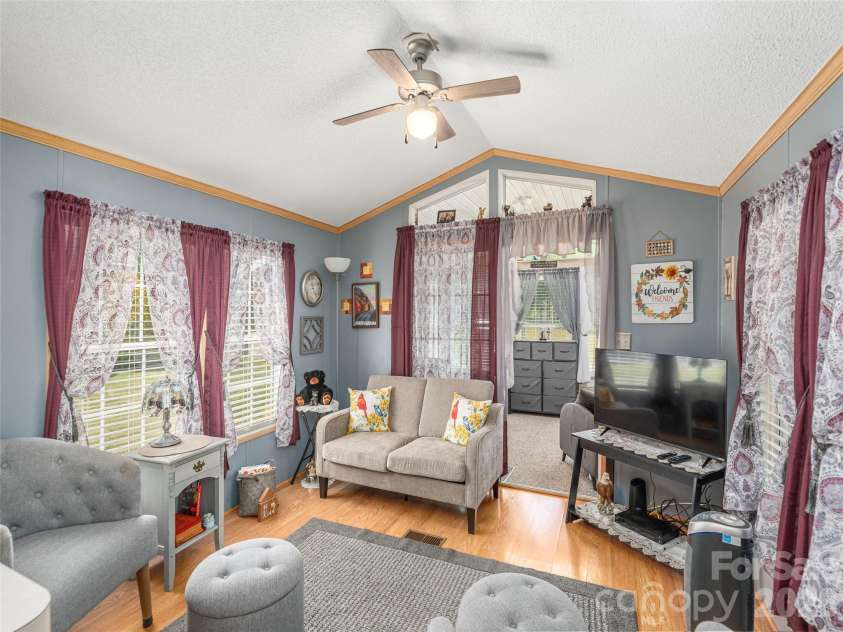 4 Levi Drive, Maggie Valley, NC 28751.  MLS# CAR4383759, YatesRealty ID 25146. 