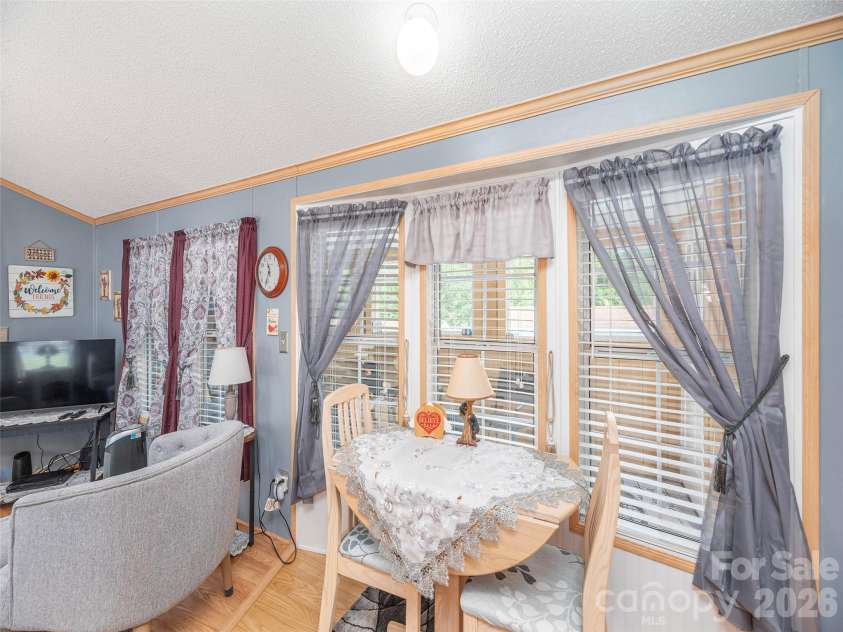 4 Levi Drive, Maggie Valley, NC 28751.  MLS# CAR4383759, YatesRealty ID 25146. 
