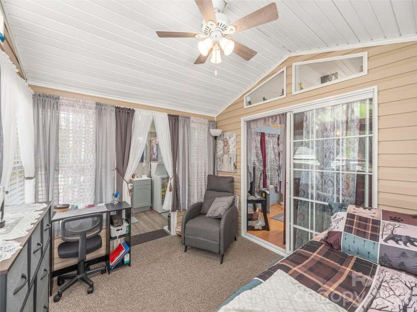 4 Levi Drive, Maggie Valley, NC 28751.  MLS# CAR4383759, YatesRealty ID 25146. 