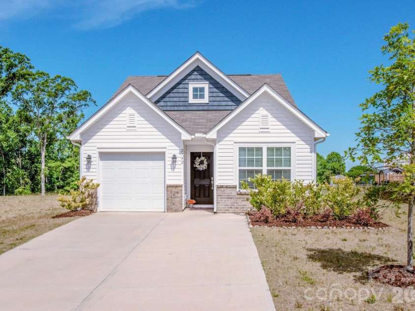 2742 Legacy Ridge Lane, Catawba, NC 28609.  MLS# CAR4382465, YatesRealty ID 25147. 