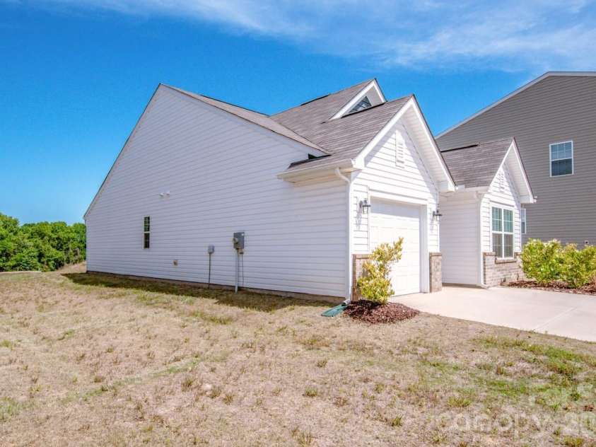 2742 Legacy Ridge Lane, Catawba, NC 28609.  MLS# CAR4382465, YatesRealty ID 25147. 