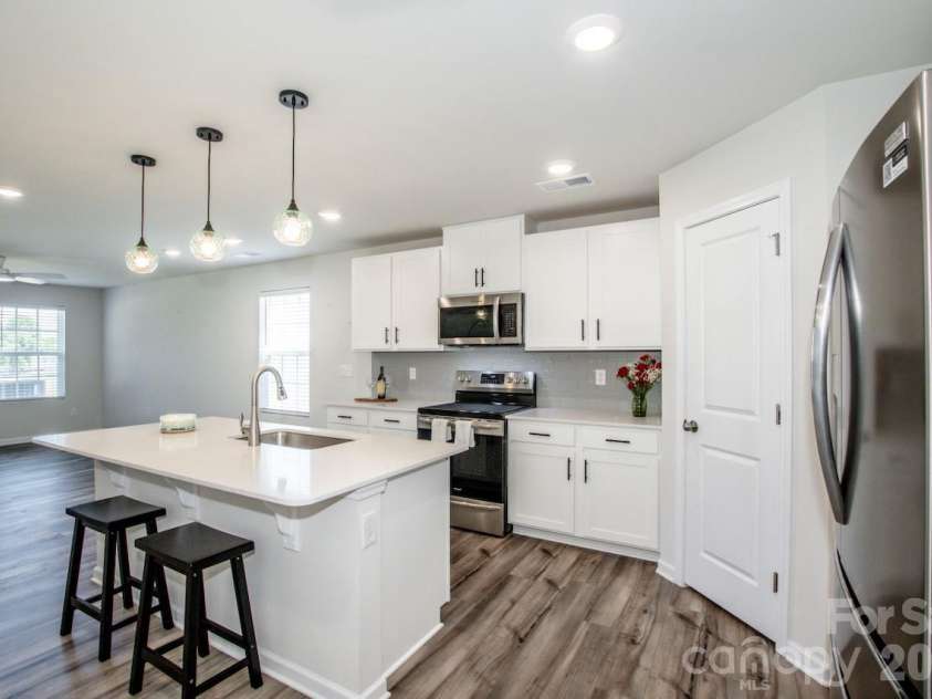 2742 Legacy Ridge Lane, Catawba, NC 28609.  MLS# CAR4382465, YatesRealty ID 25147. 