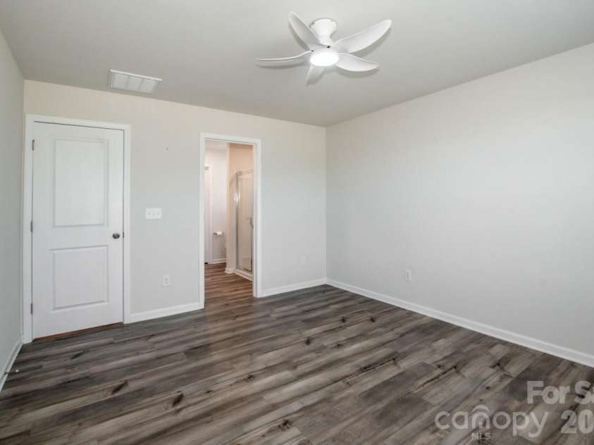 2742 Legacy Ridge Lane, Catawba, NC 28609.  MLS# CAR4382465, YatesRealty ID 25147. 