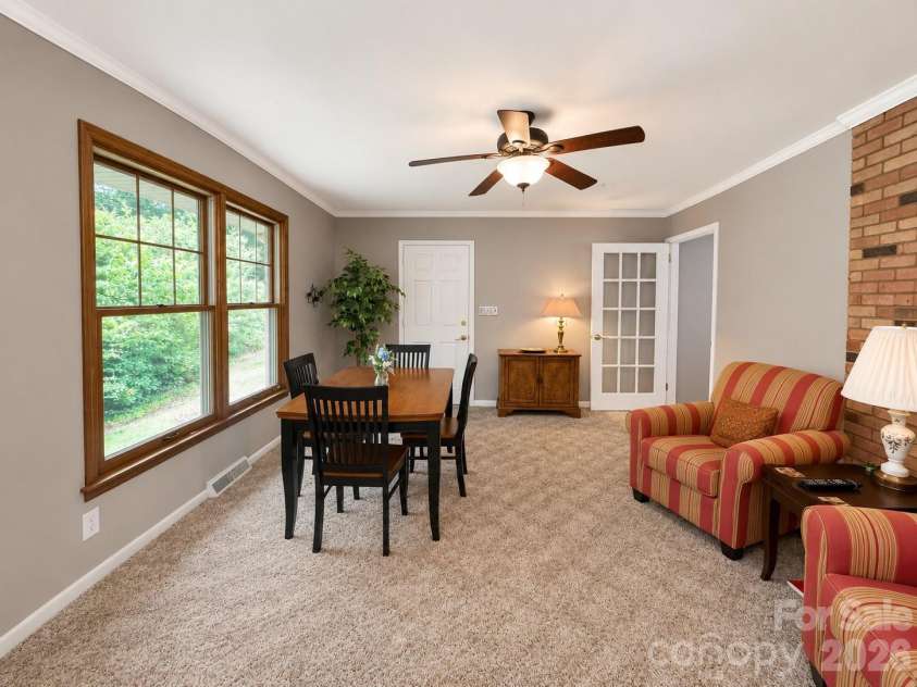 1702 Wildwood Road, Gastonia, NC 28052.  MLS# CAR4385140, YatesRealty ID 25148. 