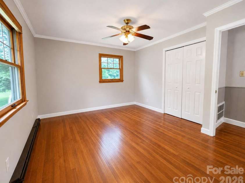 1702 Wildwood Road, Gastonia, NC 28052.  MLS# CAR4385140, YatesRealty ID 25148. 