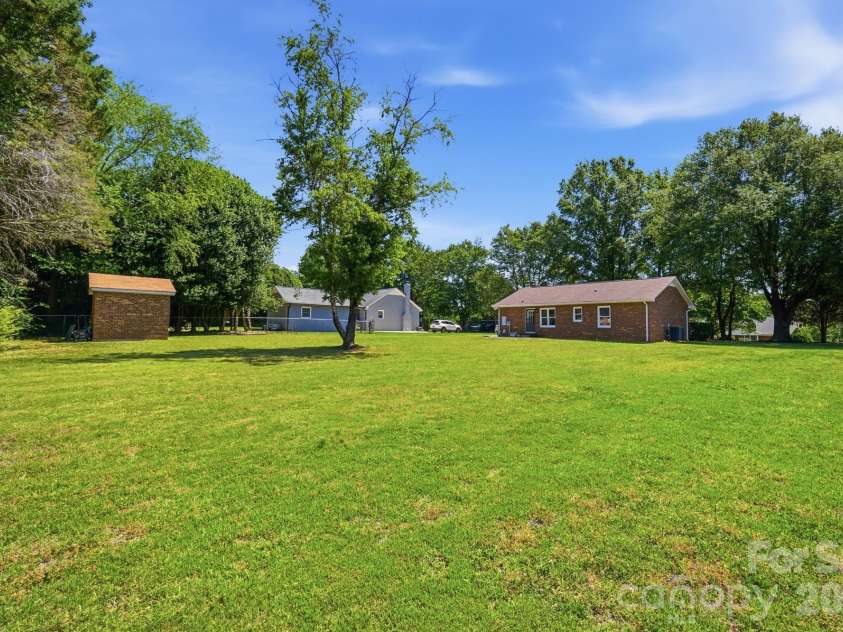 4711 Myers Road, Monroe, NC 28110.  MLS# CAR4380036, YatesRealty ID 25149. 