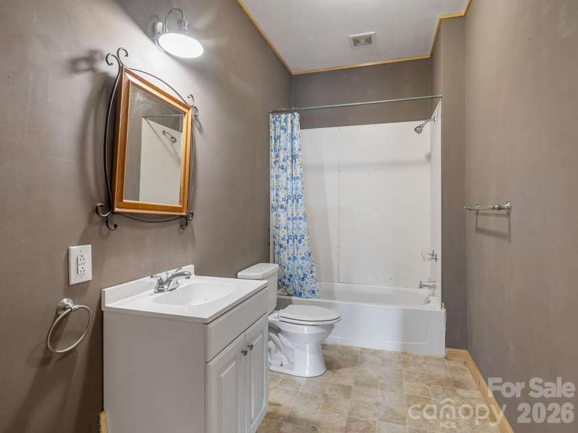 1487 Hayes Road, Columbus, NC 28722.  MLS# CAR4351832, YatesRealty ID 2515. 