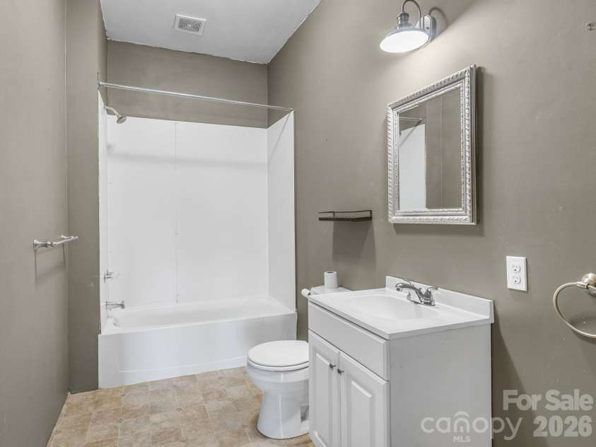 1487 Hayes Road, Columbus, NC 28722.  MLS# CAR4351832, YatesRealty ID 2515. 