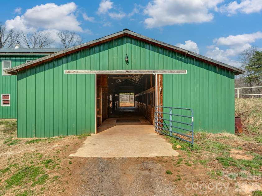 1487 Hayes Road, Columbus, NC 28722.  MLS# CAR4351832, YatesRealty ID 2515. 