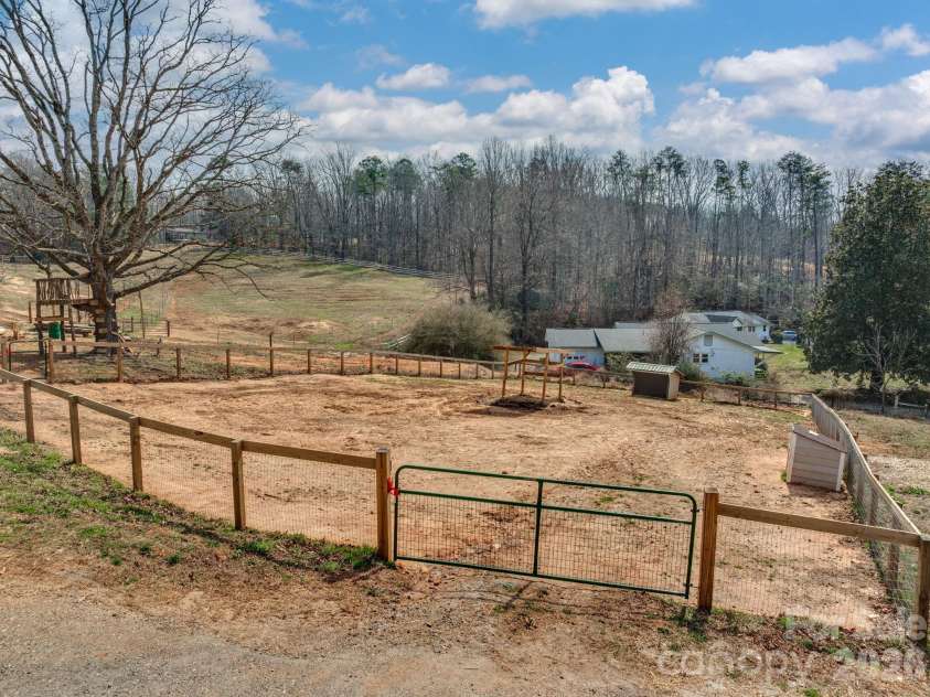 1487 Hayes Road, Columbus, NC 28722.  MLS# CAR4351832, YatesRealty ID 2515. 