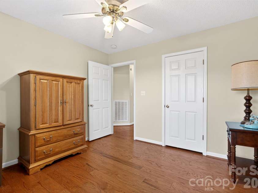 834 Indian Trail Run, Inman, SC 29349.  MLS# CAR4335354, YatesRealty ID 2515. 