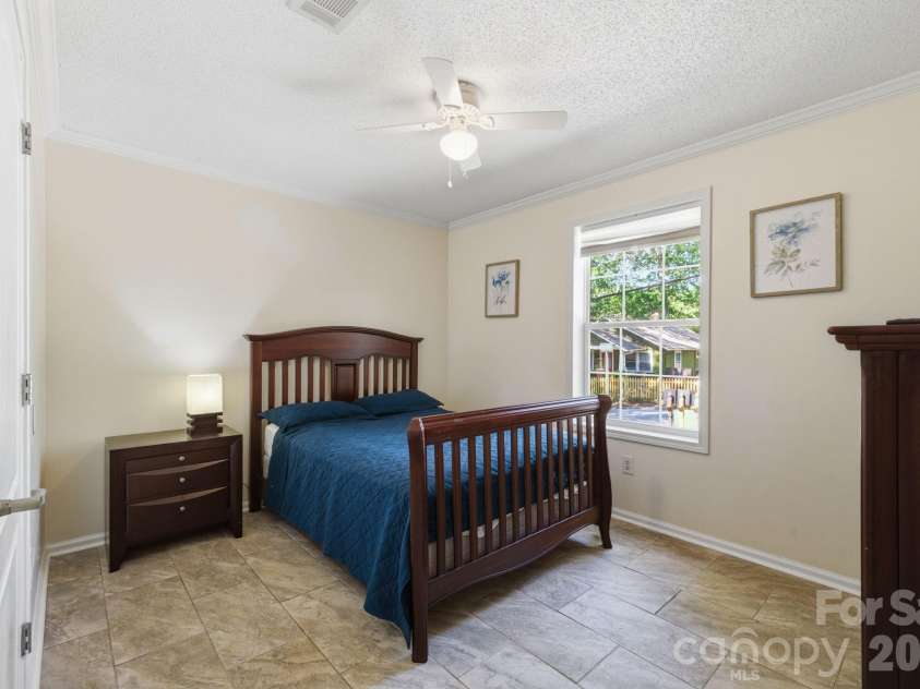 144 Hanover Street, Asheville, NC 28806.  MLS# CAR4385144, YatesRealty ID 25150. 