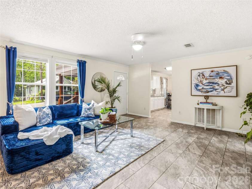 144 Hanover Street, Asheville, NC 28806.  MLS# CAR4405557, YatesRealty ID 25150. 