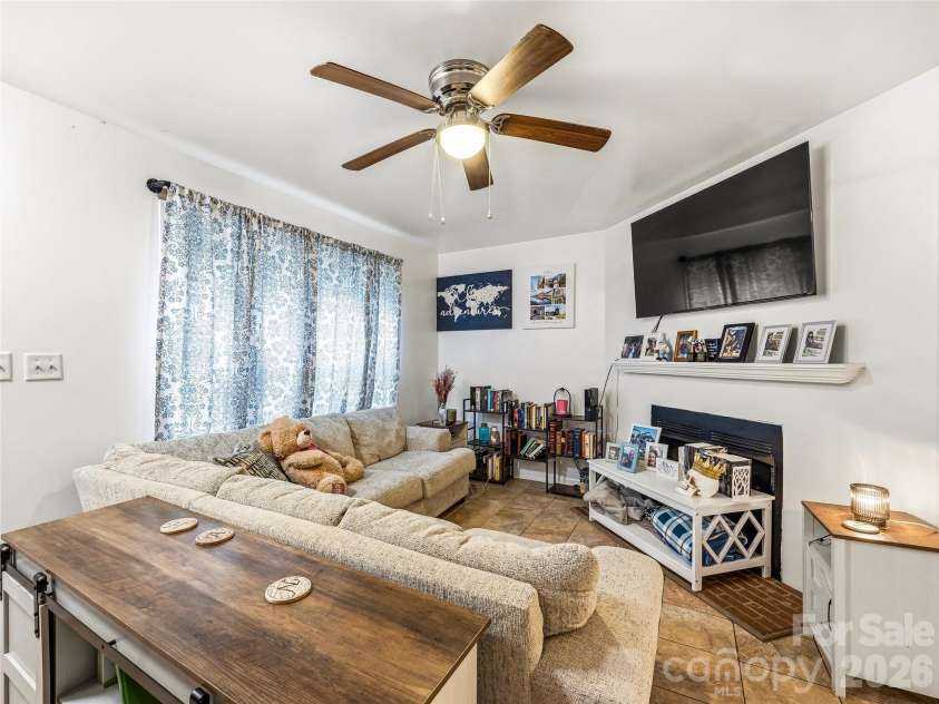 144 Hanover Street, Asheville, NC 28806.  MLS# CAR4405557, YatesRealty ID 25150. 