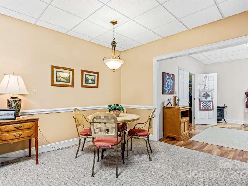 842 Rickel Drive, Hendersonville, NC 28739.  MLS# CAR4273464, YatesRealty ID 25150. 