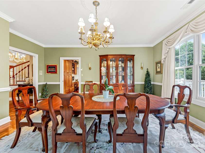 842 Rickel Drive, Hendersonville, NC 28739.  MLS# CAR4273464, YatesRealty ID 25150. 