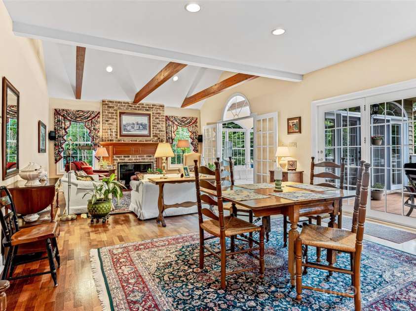 842 Rickel Drive, Hendersonville, NC 28739.  MLS# CAR4273464, YatesRealty ID 25150. 