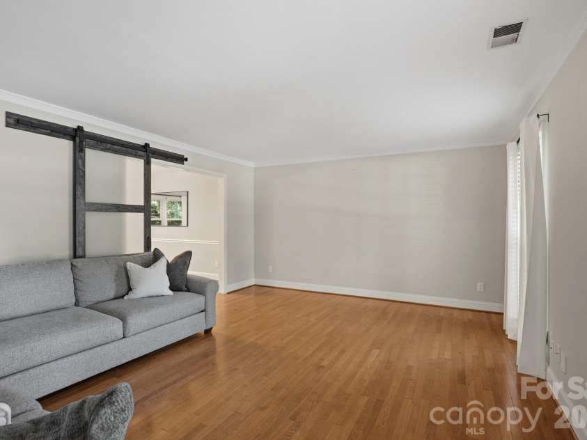9918 Ridgemore Drive, Charlotte, NC 28277.  MLS# CAR4350332, YatesRealty ID 25152. 